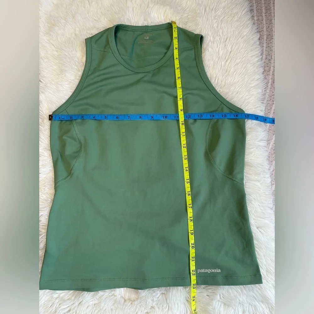 Patagonia Tank Top Sports Running Athletic workout woman’s size Medium Green - Picture 4 of 9
